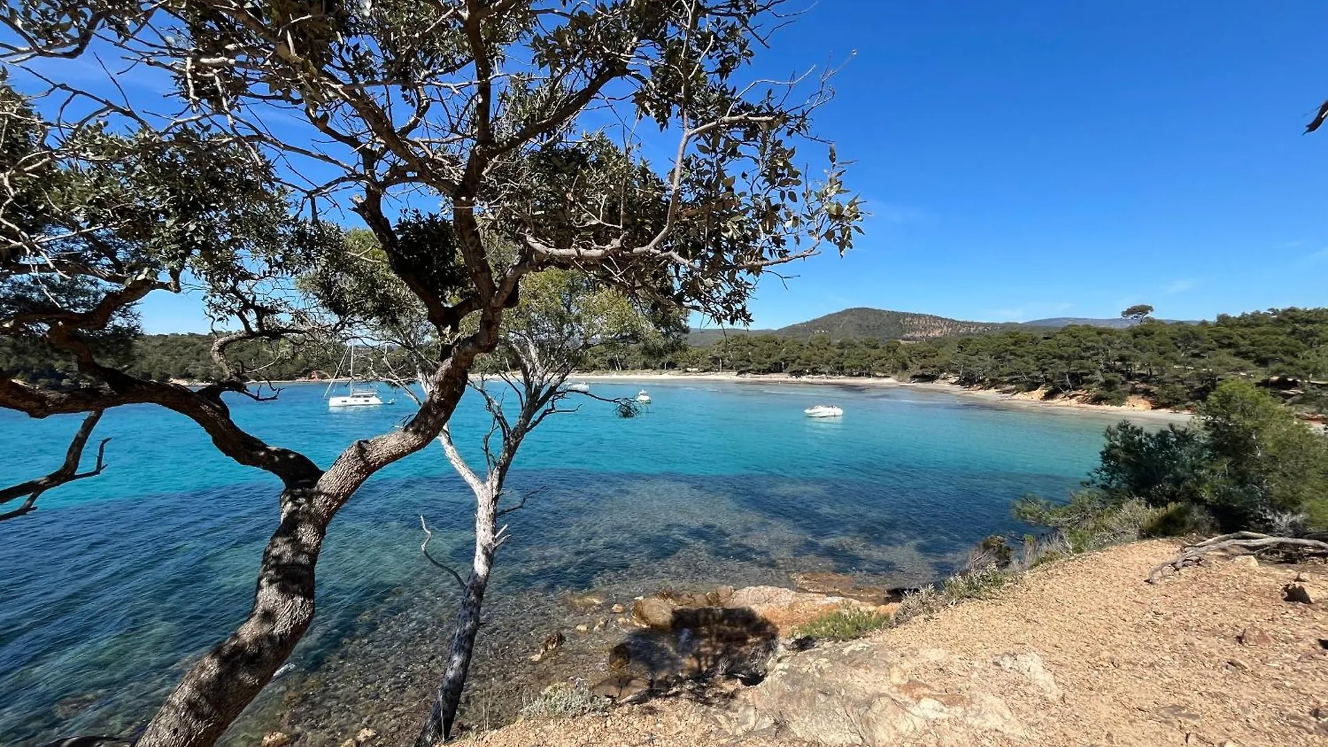 Appartement Plage Piscine Et Tennis Inclus La Londe-les-Maures 0*,  France